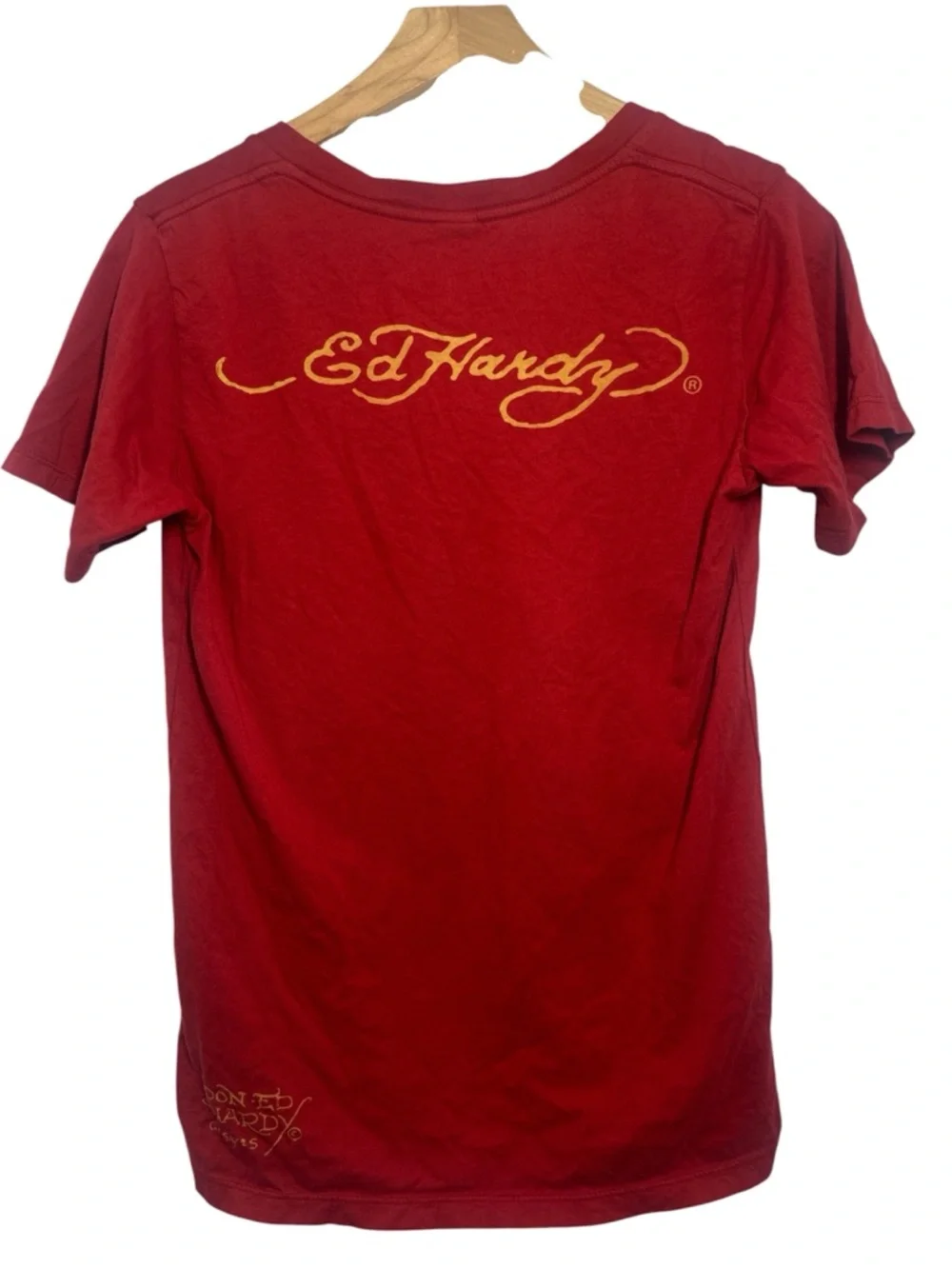 Ed Hardy Red Graphic V neck Tee with Iconic Logo - Picture 6 of 6